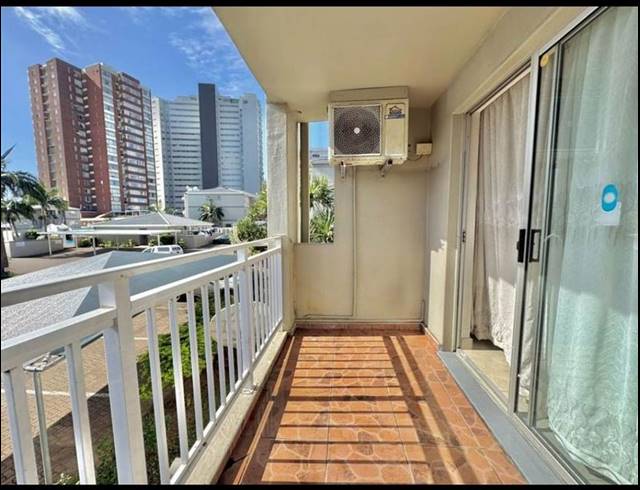 2 BEDROOM APARTMENT FOR SALE IN NORTH BEACH